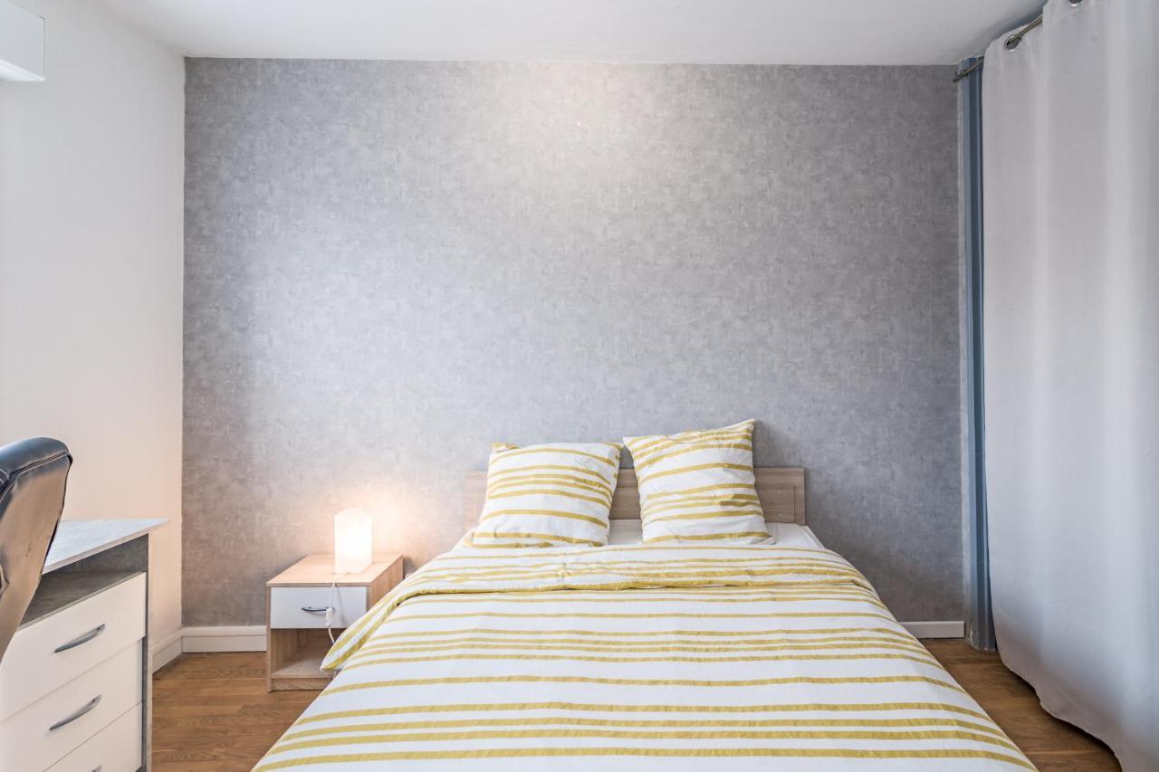 Saint-André-les-Vergers Spacieux Appartement - 6 Personnes - Parking Gratuit מראה חיצוני תמונה
